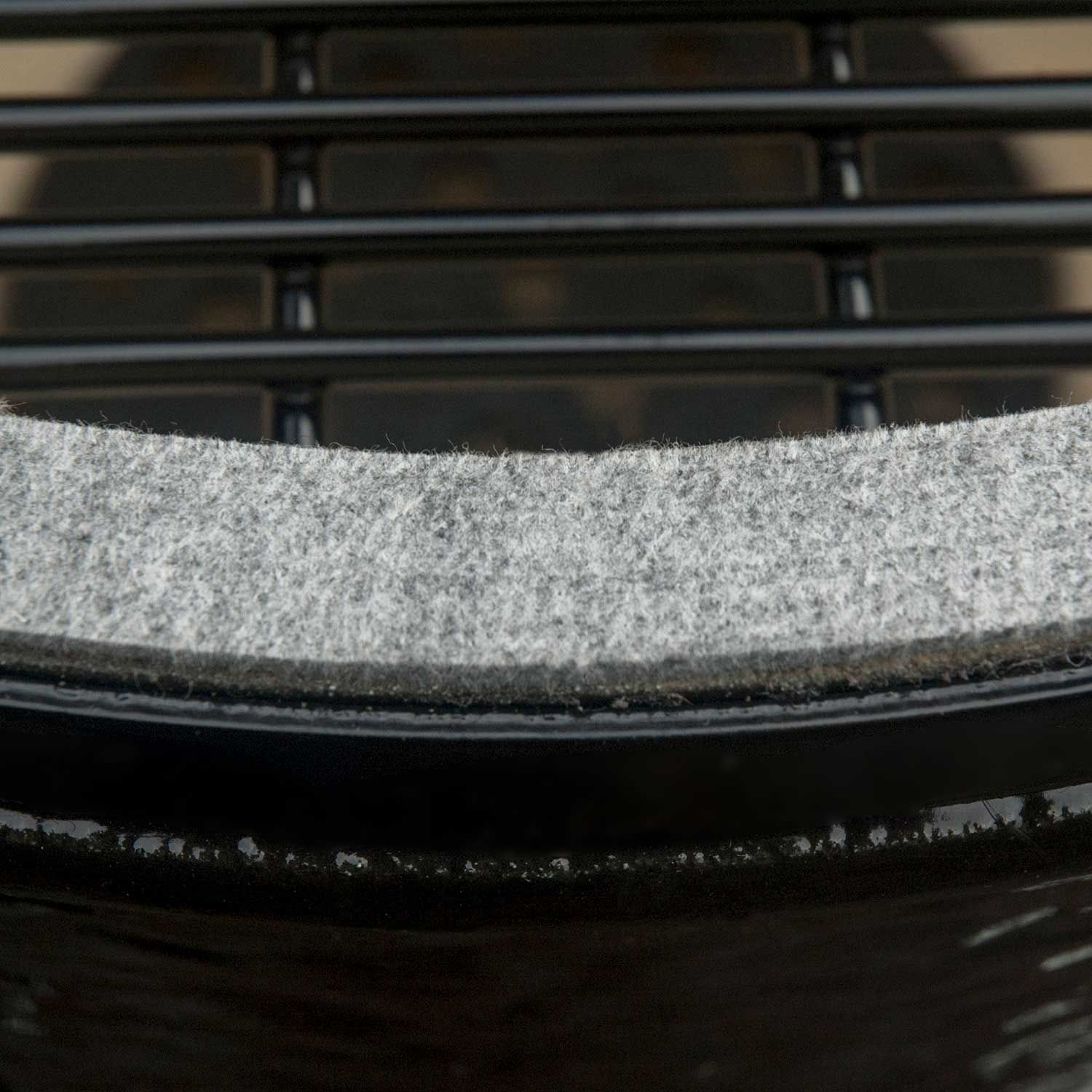 Primo Oval XL 400 Ceramic Kamado Grill with Cradle & Side Shelves